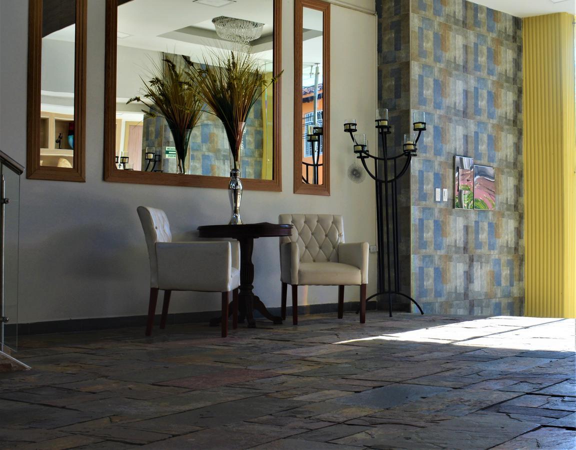 Hotel Boutique El Poblado ネイバ エクステリア 写真